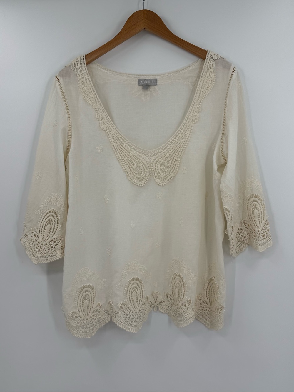 Sorrento Crochet Lace Trim Embroidered Boho Cotton Top | Cream | Small